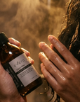 Evera Liquid Gloss No 0 — in use