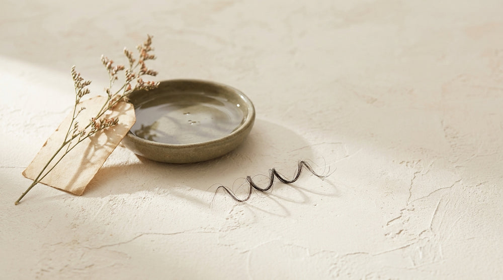 Curls and the moisture–protein balance.