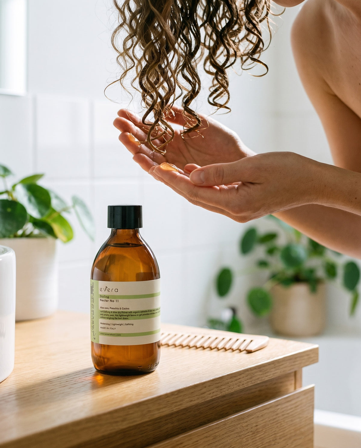 Evera Styling Nectar No. 11 — in use in the shower