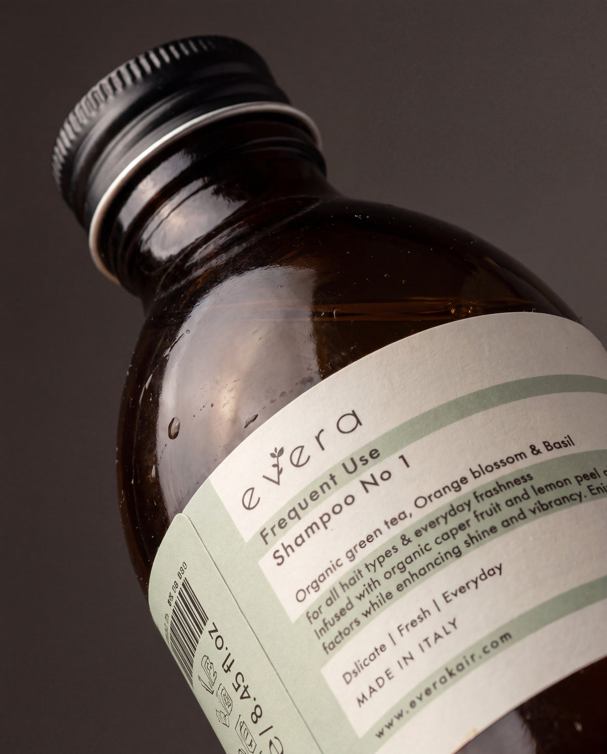 Frequent Use Shampoo N1 — close-up of the bottle and label